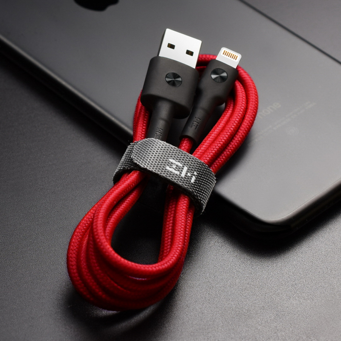 USB-кабель ZMI Lightning MFi AL805 red (100cm) (ZMKAL805CNRD)