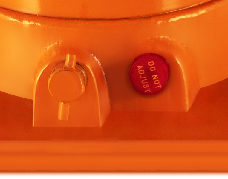 Домкрат Ombra OHT108 бутылочный гидравлический оранжевый (55412)