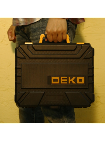 Отвертка аккумуляторная Deko DKS4FU-Li 112 предметов (кейс в комплекте) (063-4153)