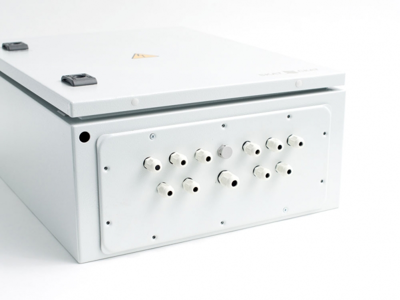 SKAT PoE-UPS-8E-1G-1S isp. 5 uninterrupted outdoor switch PoE Plus, 120VA, 2 batteries 7-12Ah
