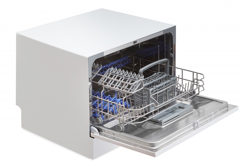 Компактная посудомоечная машина Hyundai DT205