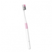 Зубная щетка DR.BEI Bass Toothbrush Classic with Pothook Pink (1 Piece)