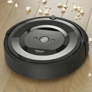 Пылесос-робот Irobot Roomba e5 серый/черный