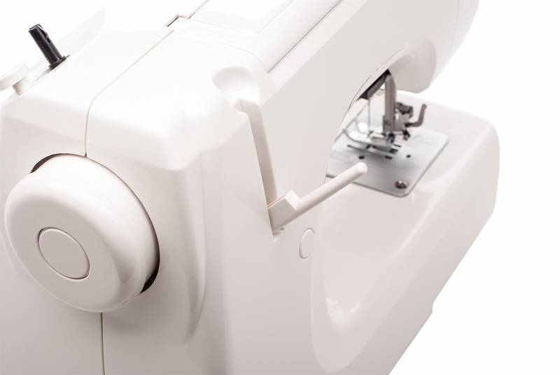 Швейная машина Comfort 12, белый